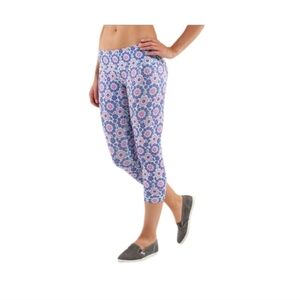 Lululemon Women's Wunder Under Crop Floral Power Purple Leggings‎ Size 6